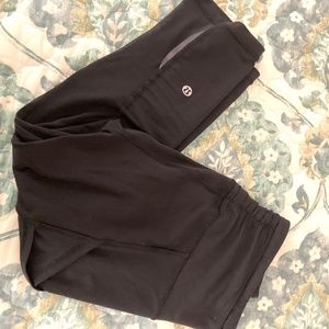 Lululemon capri mesh athletic leggings